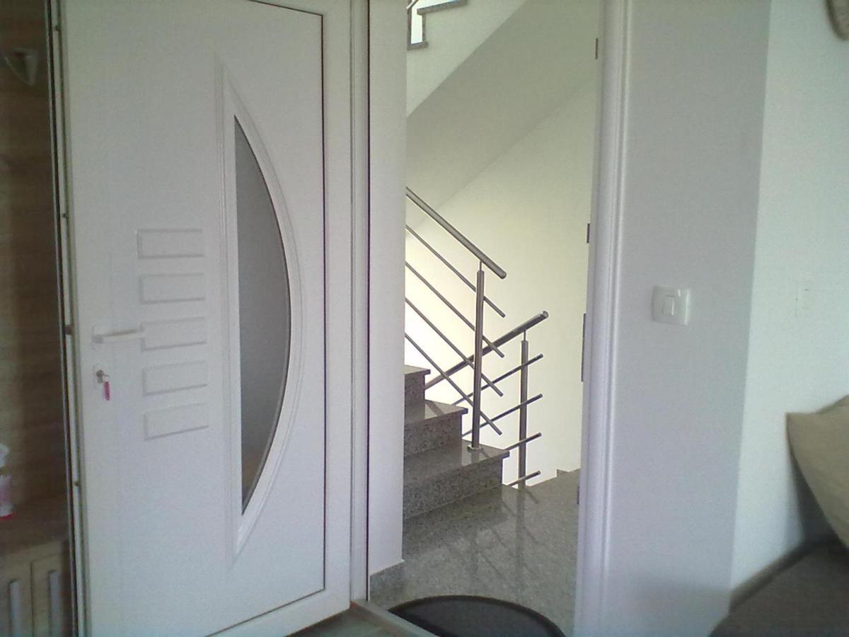Apartman Mihalj Zadar-Rtina Miletici Luaran gambar